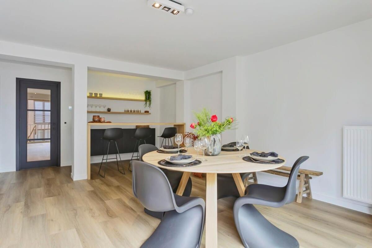 Huswell - Stunning Modern Apartment With Terrace And Parking Knokke-Heist Bagian luar foto